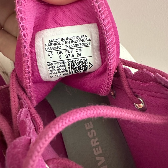 Converse Chuck Taylor All Star Scallop High Top Suede Sneaker (Women) pink 7 - Picture 5 of 9